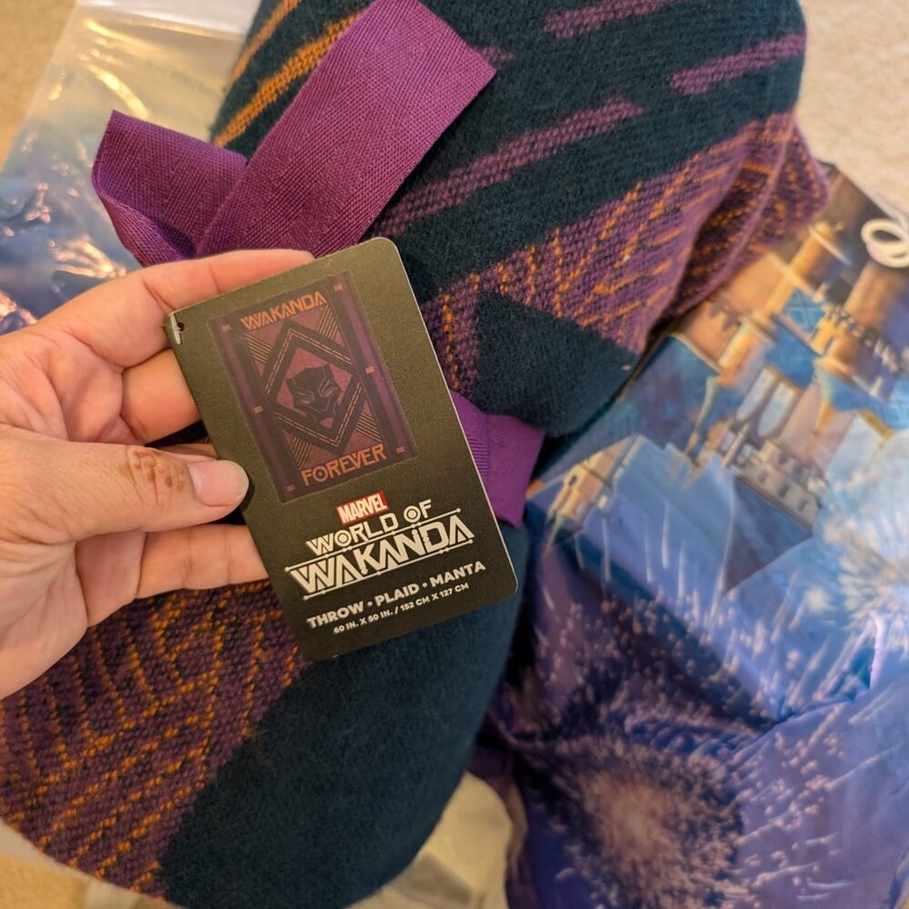Black Panther Throw Blanket World Of Wakanda Forever Disney Parks Marvel 60"x50"